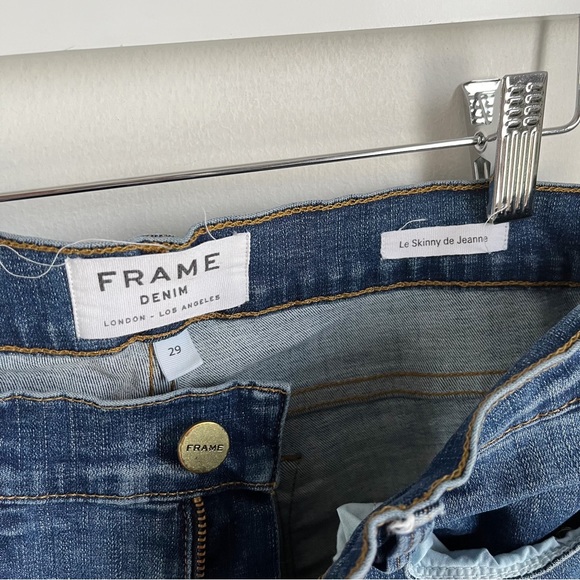 Frame Le Skinny de Jeanne in Alla Wash - Picture 8 of 10